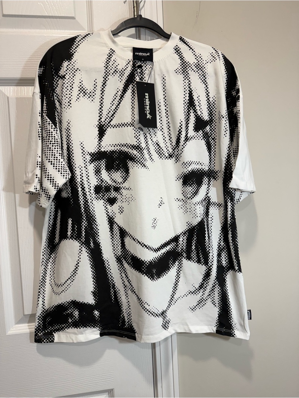 Minga London Anime Cutie Pixel Girl Graphic T-Shirt NWT S